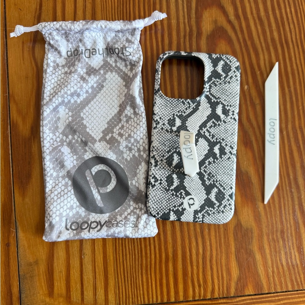 Loopy Cases Snake Print Phone Case iPhone 13 Pro.